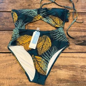 Cupshe One Piece swim suit.  Size M.  New with tags